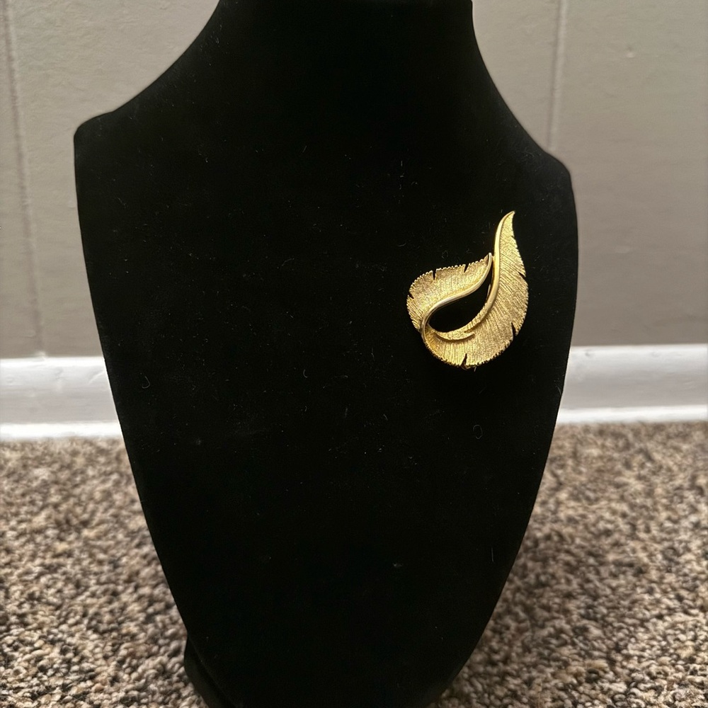 Gold tone Feather Brooch
